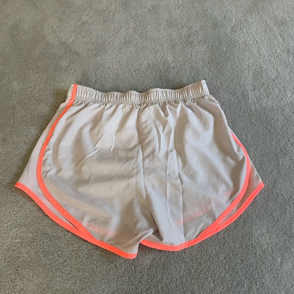 NIKE running shorts - Picture 3 of 3